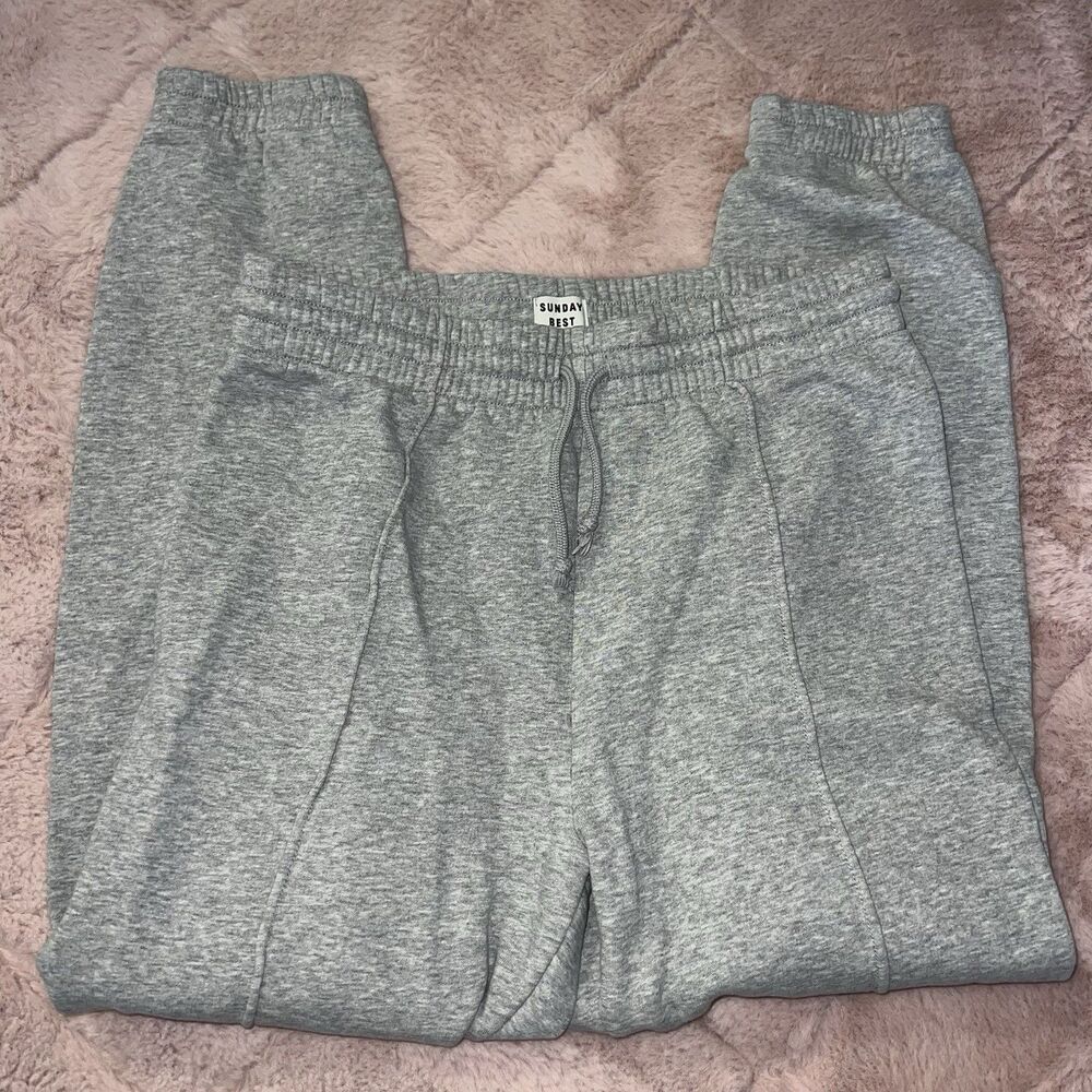 Aritzia Sunday Best everyday straight leg sweatpants grey melange size medium